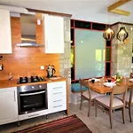 Stonehouse-2 * Dalyan