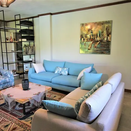 Stonehouse-2 וילה *