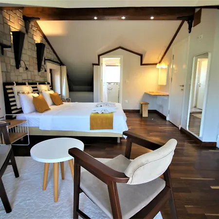 Stonehouse-2 וילה