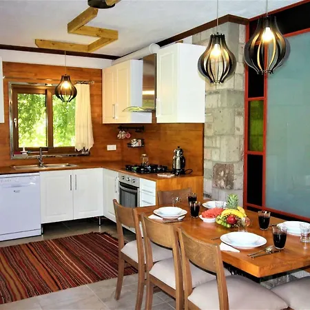 Stonehouse-2 וילה *