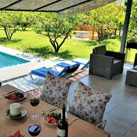 Stonehouse-2 Вилла *