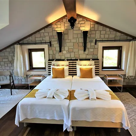 Stonehouse-2 Дальян