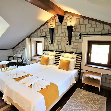 Stonehouse-2 וילה *